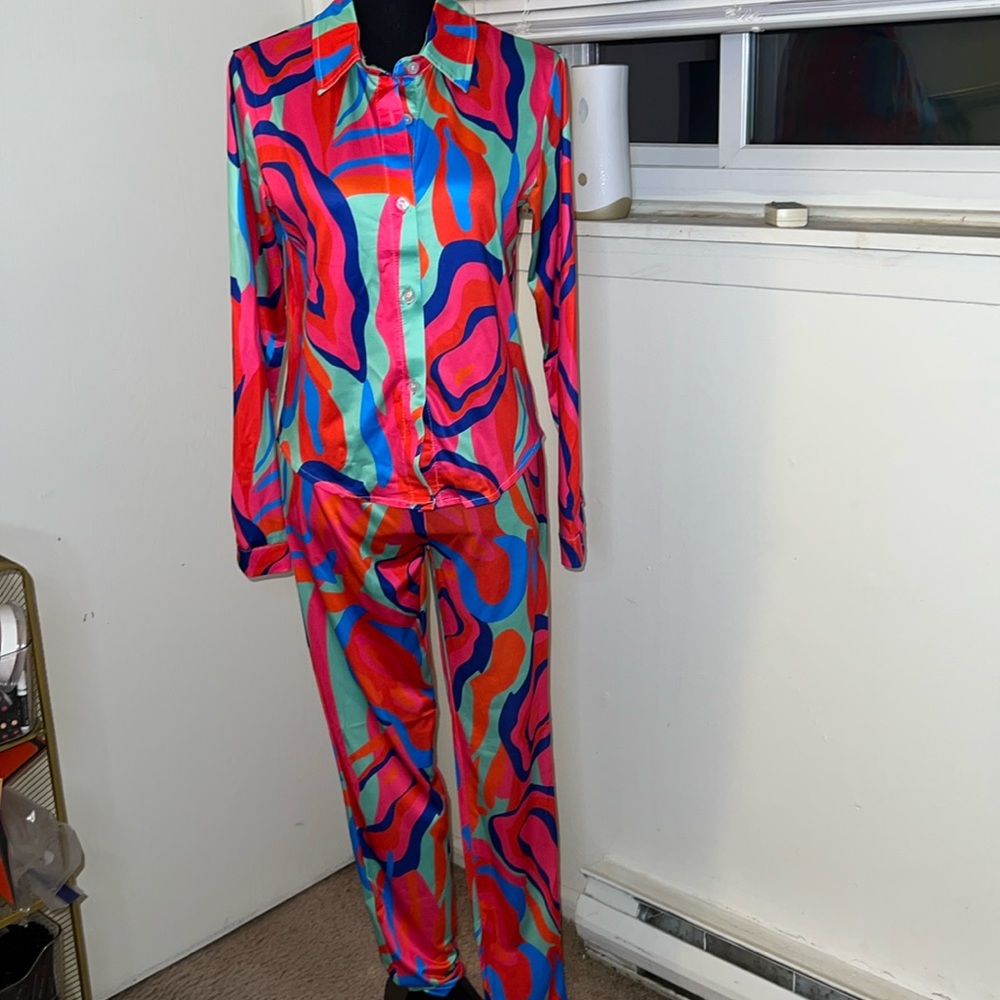 Two piece pant set